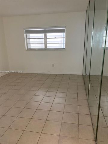 2820 NE 201st Ter F107, Aventura, FL 33180