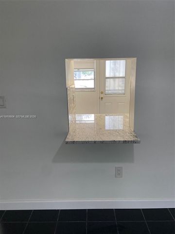 2820 NE 201st Ter F107, Aventura, FL 33180