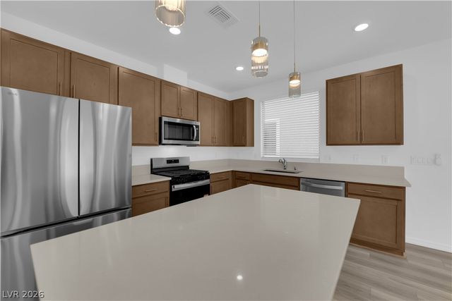 10239 Estancia Hill Street, Las Vegas, NV 89141