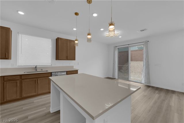 10239 Estancia Hill Street, Las Vegas, NV 89141