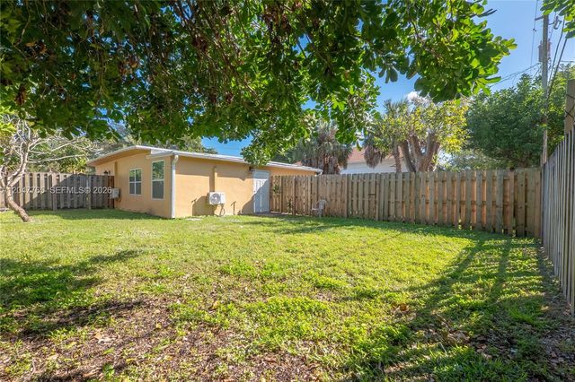 2621 SW 12th Terrace B, Fort Lauderdale, FL 33315