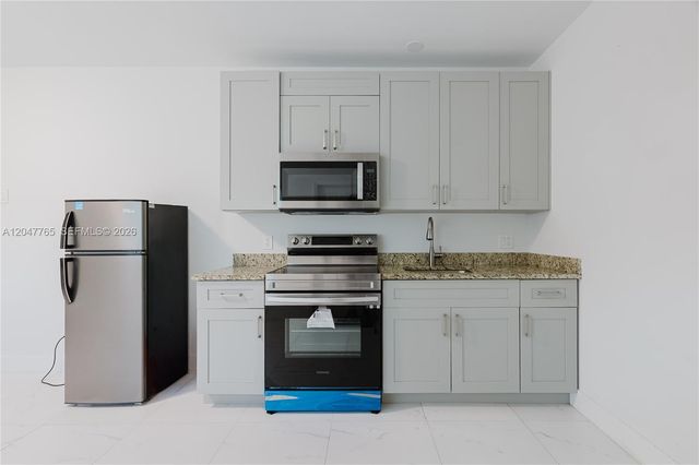 2621 SW 12th Terrace B, Fort Lauderdale, FL 33315