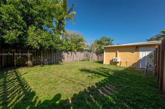 2621 SW 12th Terrace B, Fort Lauderdale, FL 33315