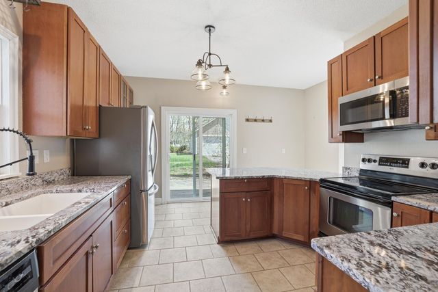 810 6th Street, Hudson, WI 54016
