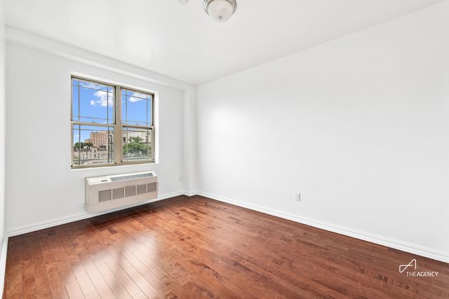 4040 75th St Apt 6E, New York City, NY 11373