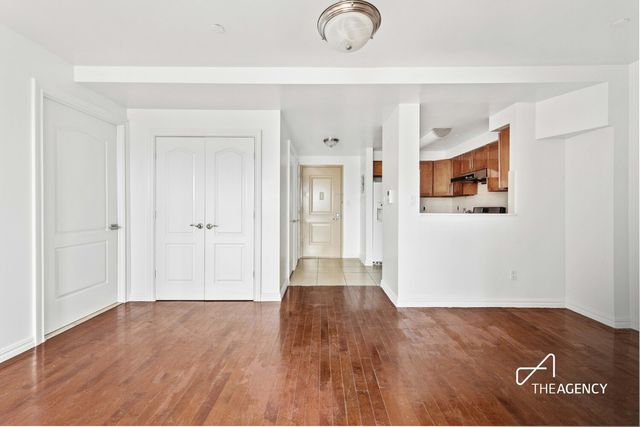 4040 75th St Apt 6E, New York City, NY 11373