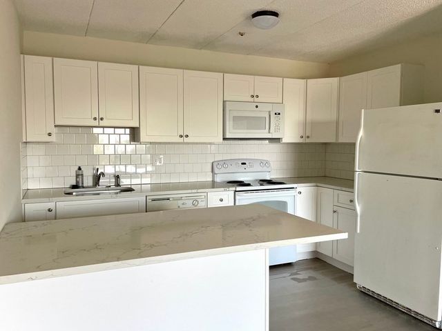 308 Quarry St 303, Quincy, MA 02169