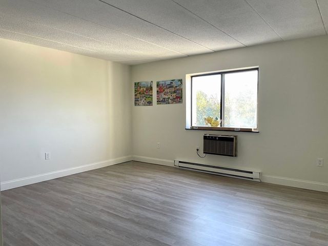 308 Quarry St 303, Quincy, MA 02169