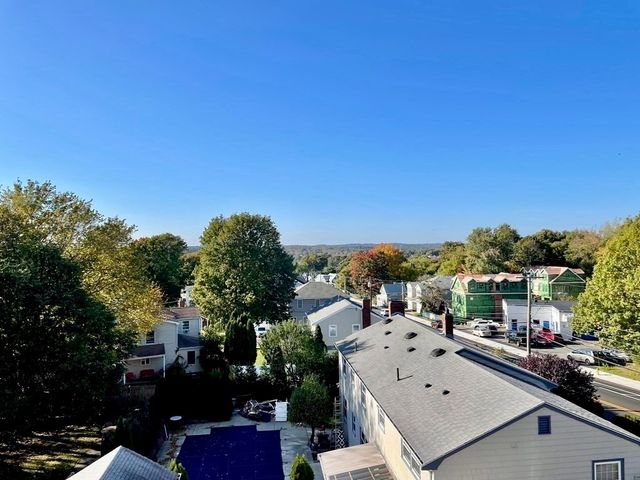 308 Quarry St 303, Quincy, MA 02169