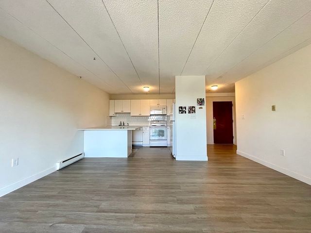 308 Quarry St 303, Quincy, MA 02169