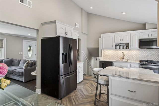 7 Sterling Place, New City, NY 10956