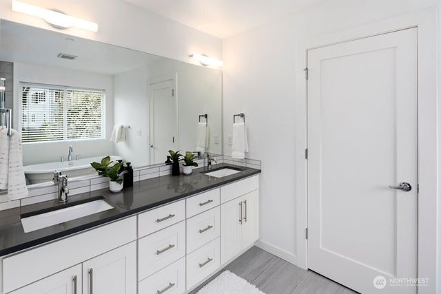 16431 Sylvester Road SW, Burien, WA 98166