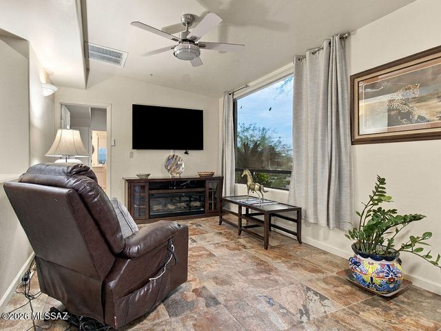 5351 W De Green Lane, Tucson, AZ 85743