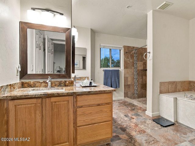 5351 W De Green Lane, Tucson, AZ 85743