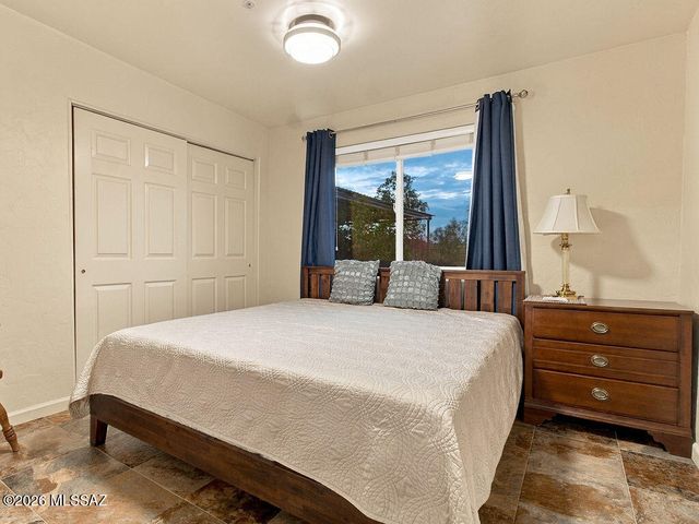 5351 W De Green Lane, Tucson, AZ 85743
