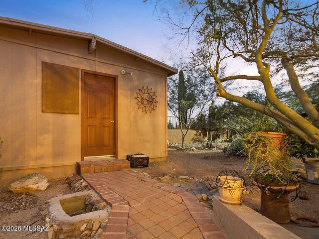 5351 W De Green Lane, Tucson, AZ 85743