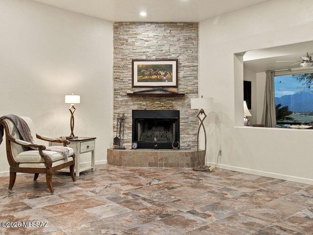 5351 W De Green Lane, Tucson, AZ 85743