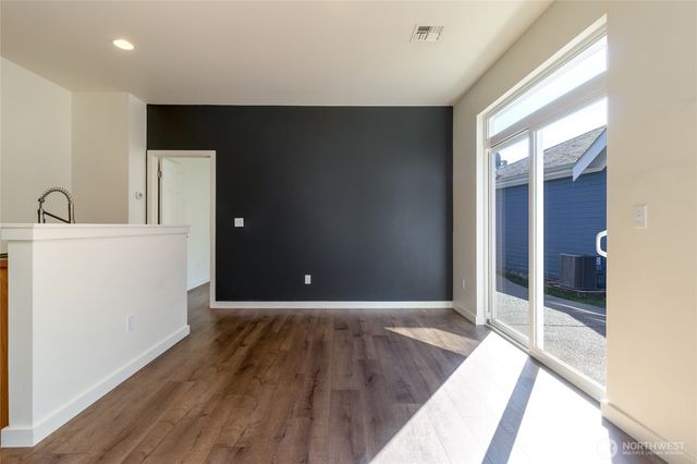 762 SE Heron Drive, College Place, WA 99324