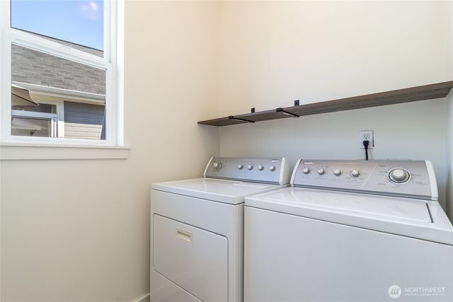 762 SE Heron Drive, College Place, WA 99324