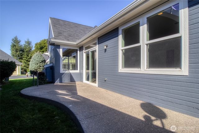 762 SE Heron Drive, College Place, WA 99324