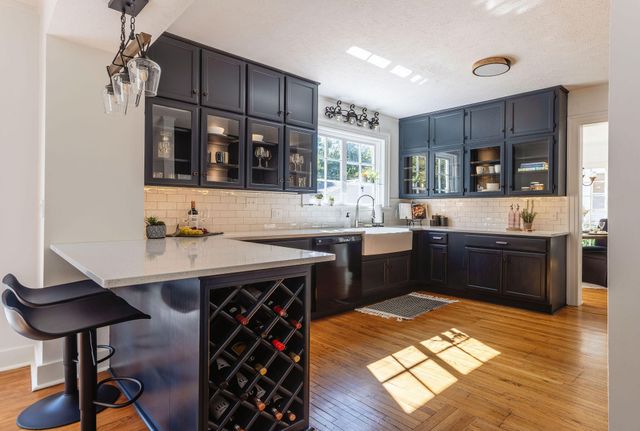 924 S Pickwick Avenue, Springfield, MO 65804