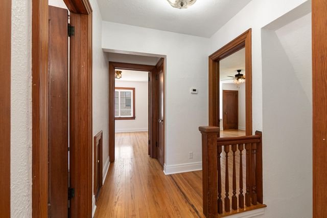 924 S Pickwick Avenue, Springfield, MO 65804