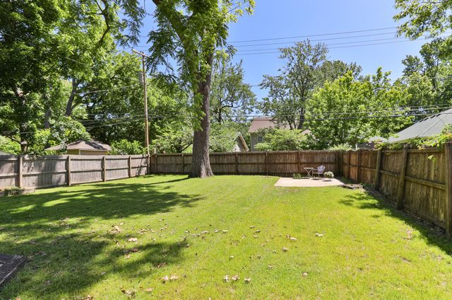 924 S Pickwick Avenue, Springfield, MO 65804