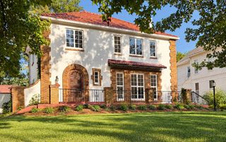 924 S Pickwick Avenue, Springfield, MO 65804