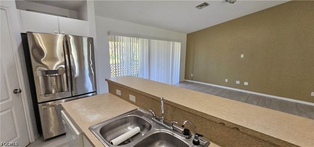 815 Porter ST E, Lehigh Acres, FL 33974