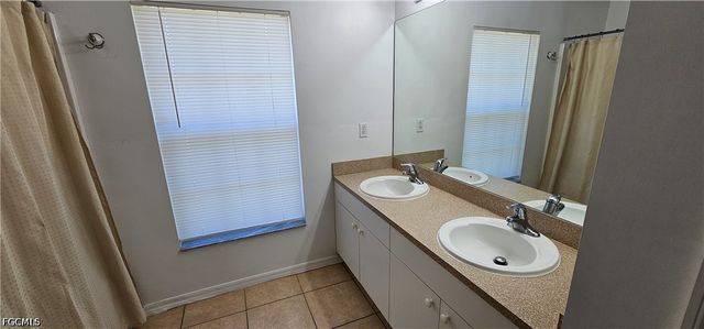 815 Porter ST E, Lehigh Acres, FL 33974