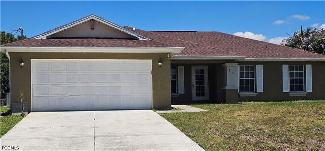 815 Porter ST E, Lehigh Acres, FL 33974