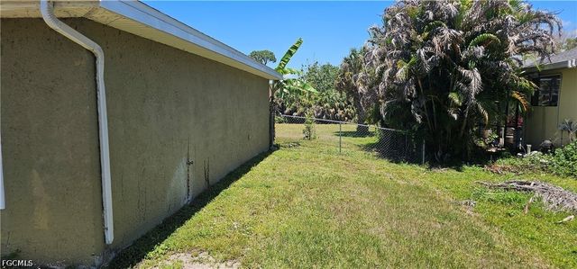 815 Porter ST E, Lehigh Acres, FL 33974