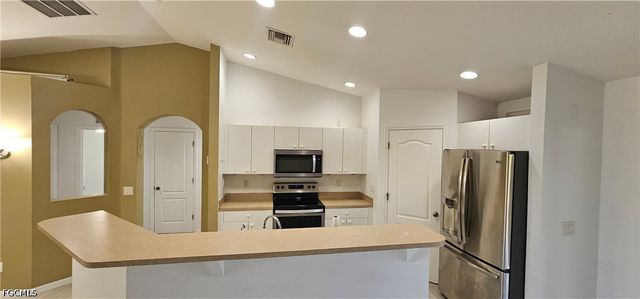 815 Porter ST E, Lehigh Acres, FL 33974