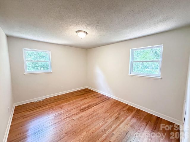 11932 Idlewild Road, Matthews, NC 28105