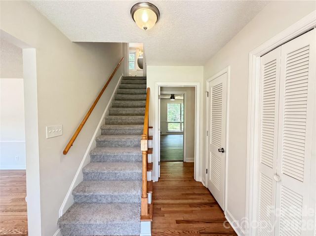 11932 Idlewild Road, Matthews, NC 28105