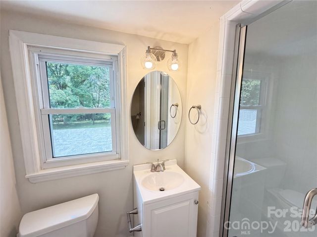 11932 Idlewild Road, Matthews, NC 28105