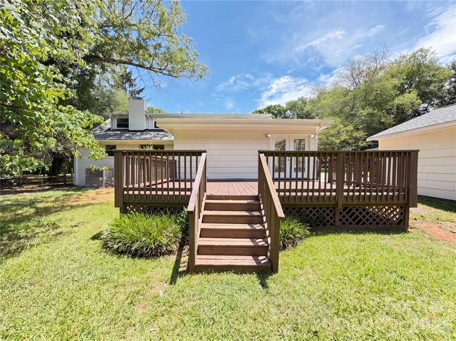 11932 Idlewild Road, Matthews, NC 28105