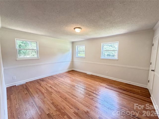 11932 Idlewild Road, Matthews, NC 28105
