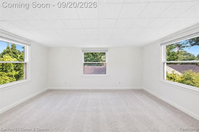 21945 Wildwood Street, Dearborn, MI 48128