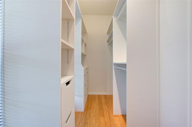 1016 Applewood Drive, Friendswood, TX 77546