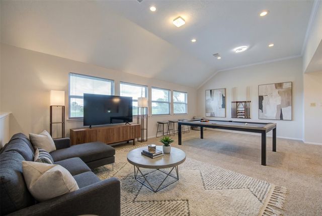 1016 Applewood Drive, Friendswood, TX 77546