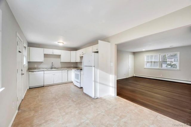 532 Park Avenue, Centereach, NY 11720