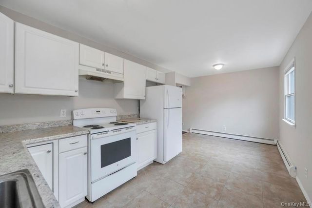 532 Park Avenue, Centereach, NY 11720