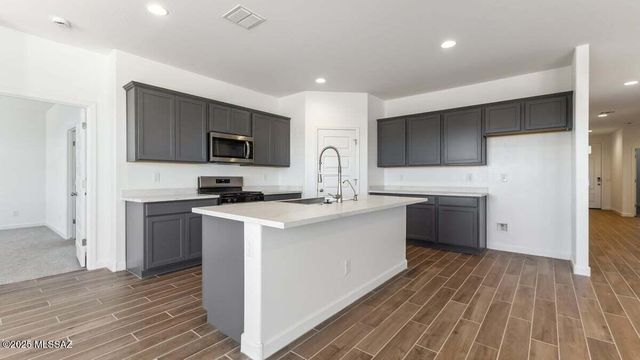 8720 W Orange Jubilee Drive, Marana, AZ 85653