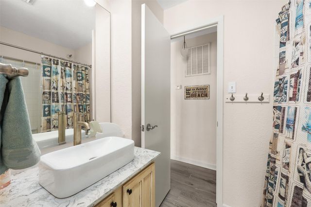 7700 Seawall Boulevard 611, Galveston, TX 77551