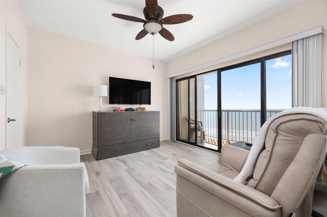 7700 Seawall Boulevard 611, Galveston, TX 77551