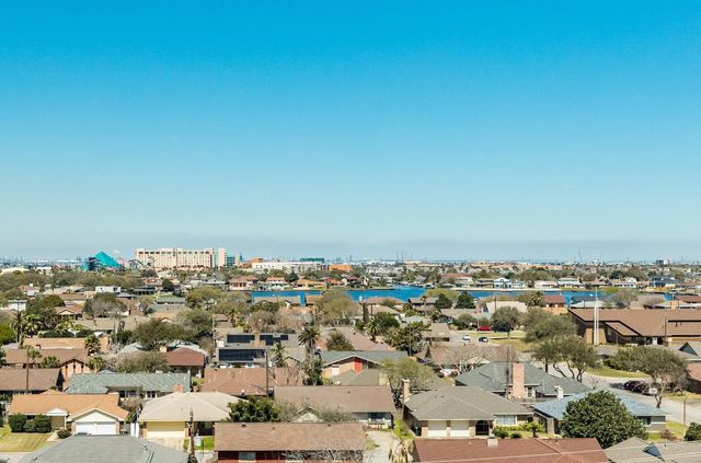 7700 Seawall Boulevard 611, Galveston, TX 77551