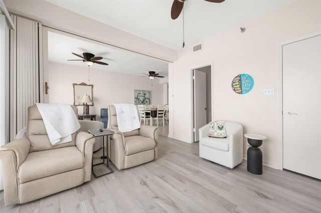 7700 Seawall Boulevard 611, Galveston, TX 77551