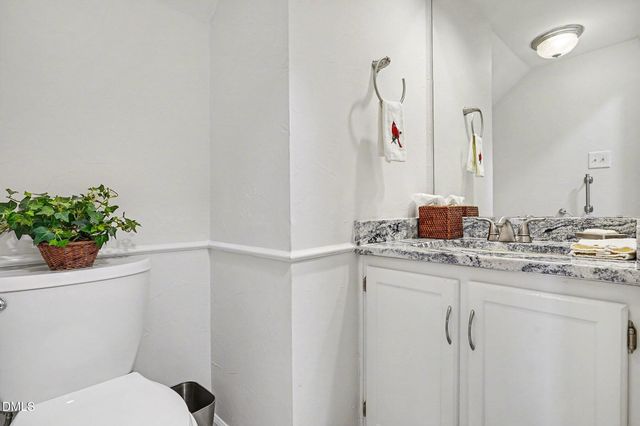 12105 Queensbridge Court, Raleigh, NC 27613