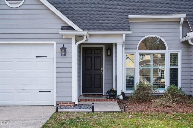 12105 Queensbridge Court, Raleigh, NC 27613